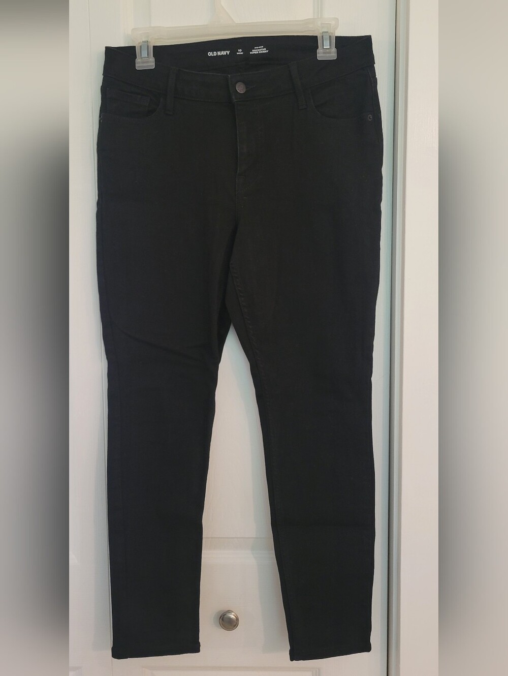 Old Navy Black Women’s Skinny Jeans